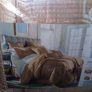 Cal King gold comforter set